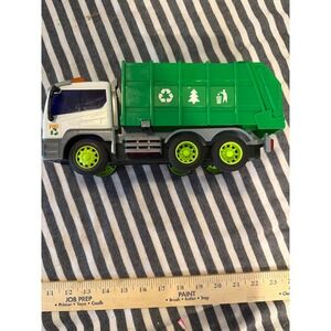 Maxx Action Green Recycling Garbage Truck Toy Functional Door